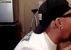 Cockhungry gloryhole DILF sucks penis in homemade video