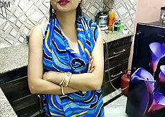 Bhabhi served yummy tea of her breast milk to padosi and gave him a to drink his thick cum