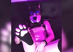 Laying in couch with my gear on and playing with myself :)