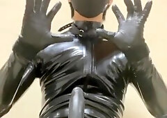 Rubbersuit Onanism