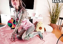 Ink-overspread livecam tease gets caught mid-show and taken out of warning