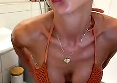 SuuWhite - Live Webcam Show 2026-09-08