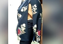 Delhi Bhabi Ki Hot Boobs ...bhabi Ki Gaand Masta Hai