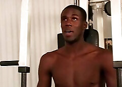 Ebony dude shows hi ass