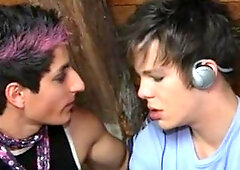 Stephen Ash Takes on Jeoshua Black's Hole