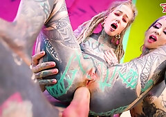 Alternative guy with Big dick rough fucking two cute tattooed girls Asses - hardcore ANAL threesome with facial cumshot!