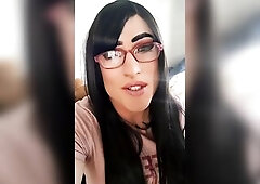 Feels so wonderful when a subscriber buys me lunch and I have to cum for him with my hot feet