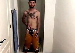 jacob daniels in bathroom fun