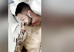 Igor Lucios - Chilling Horny After Training: Sweaty Jerk-off, Socks On, Steamy Release