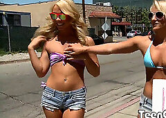 Pummeling, lesbienne, hot blonde fucked