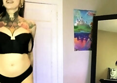 Blonde teen Sierras first erotic masturbation video