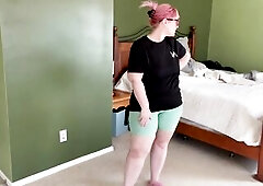 V195 Striptease big beautiful woman dances and disrobes to All about that bass giving u JOI and encourage u to cum