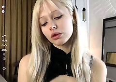 Naked Blonde Teen Girl Pussy Masturbation On Webcam