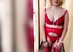 married but secretly a sissy who likes to suit as lustful as i can whenever i get the chance x