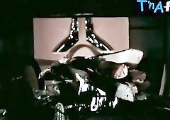 Elisabeth Volkmann Bazookas, Booty Scene in Mache Alles Mit