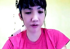 Young amateur teen in solo masturbation getting kinky