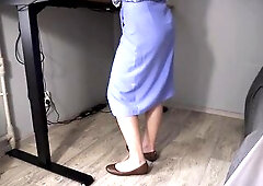 Teasy is busy with her work and has no time to pay u any attention. U see from different angles as this babe works at a standing desk showing off her 