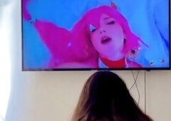 MIENTRAS MI ESPOSO TRABAJA SU AMIGO ME FOLLA - PÍA TURNER