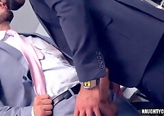 Anal Invasion Hookup: Muscle Homosexuals Share Facials in Anal Fucking frenzy!