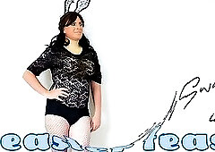 teaser aussie crossdresser sucks and fingers cute guy