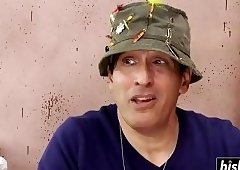 Alexa Jaymes loves to play with herself