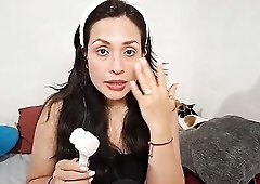 ASMR RELAXING FACIAL CLEANSING (ROLEPLAY IN SPANISH)