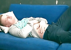 Blondie twink Jacob O strokes his cock and gets messy all over himself