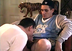 Stroking and Sucking Amateur Straight Boy Tony - Str8BoyzSeduced