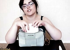 What's In My Purse? No thing Interesting, But I Made A Movie In any case - VLOG