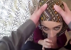 Une Fille Arabe Qui Baise Avec Un Euroupeen