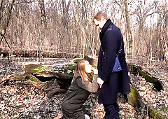 The Forest, A Girl Got On Her Knees And Start Sucking Cock