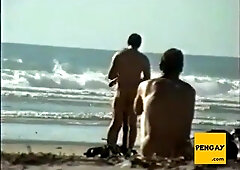 Str8 big dick on beach