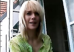 Nice blowjob and analsex with a really hot german MILF.