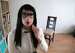 Amateur tranny doing stripteas after christmas shopping