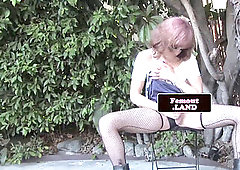 Shemale inexperienced drains spunk-pump outdoors