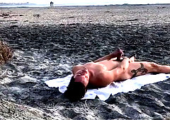 wank wank on the beach