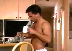 Falcon Studios: Glenn's guests inspire neighborhood playtime