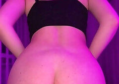 Lea Suce Dans Ce POV Jusqu'a Ce Que Son Ami Jouisse Dans Sa Bouche(2K) - Blowjob