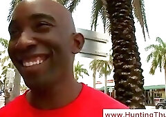 Muscled white man looking for a thug