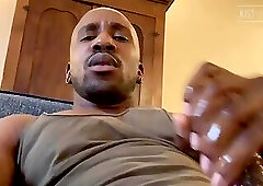 Getting A Quick Nut (Max Konnor)