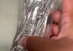 25歳の太った男のオナホオナニー！！透明なホールでビュルビュル射精がまるわかり！