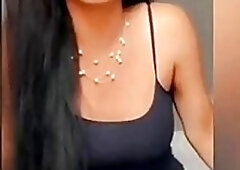 Hot arabian shemale cums