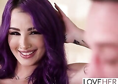 Tattooed Sweetheart Valerica Steele Gives Footjob In advance of Banging