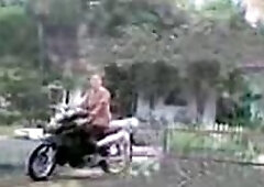 indonesia- anak desa kali ayu