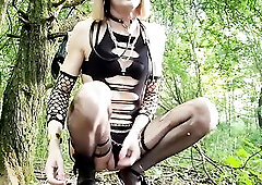 Exhibit Mini-ROBe DéCHiRée, Le Retour de La BeLLe & Le CLoCHard. French transvestite with lengthy hips on stiletto heels, exhibits herself in a 