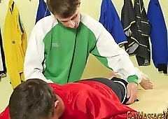 Oiled and massaged dude jerks and cums