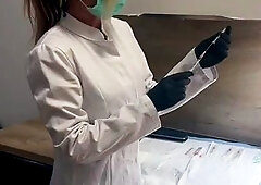 Amateur girl solo masturbation