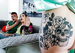 Junoesque Sera Ryder and Nikki Zee - double blowjob dirt - Bad Milfs