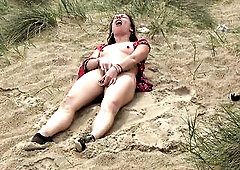 OKAY, so it was quiet on the beach in Bournemouth and after a little exhibitionism for anyone watching, Natasha makes a decision to joy herself by the