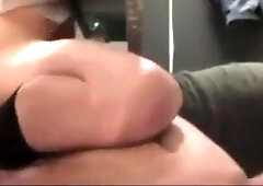 Was so alles in einem Oeffentlichen WC passiert 9